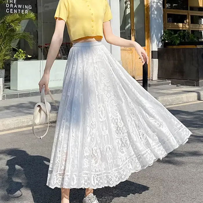 Elegantná čipkovaná sukňa pre ženy