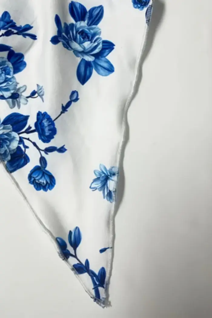 Haut sans bretelles à une col et épaules dénudées à la mode pour femme
