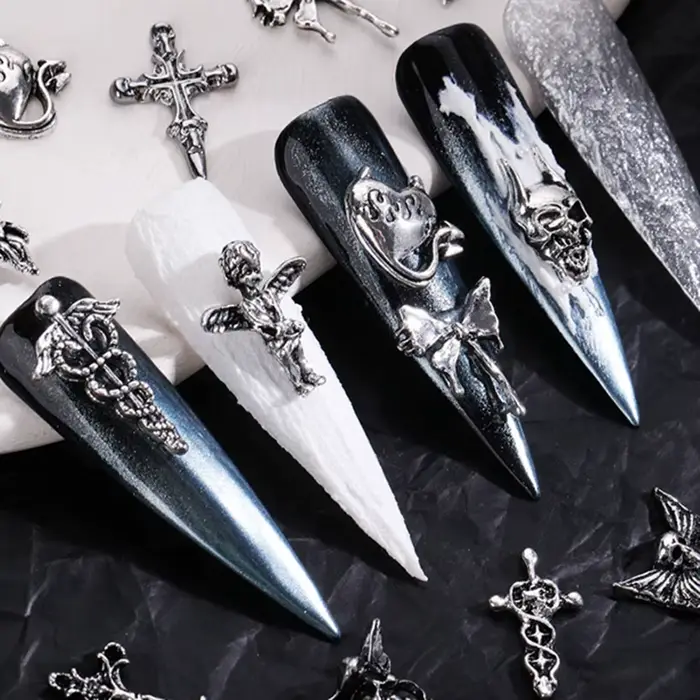 Halloweenská zmes štýlov pre nail art