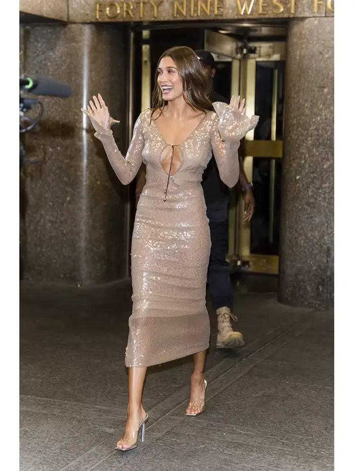 BEVENCCEL Sexy luxe paillettes profonde V à manches longues dos nu paillettes longue robe élégante m