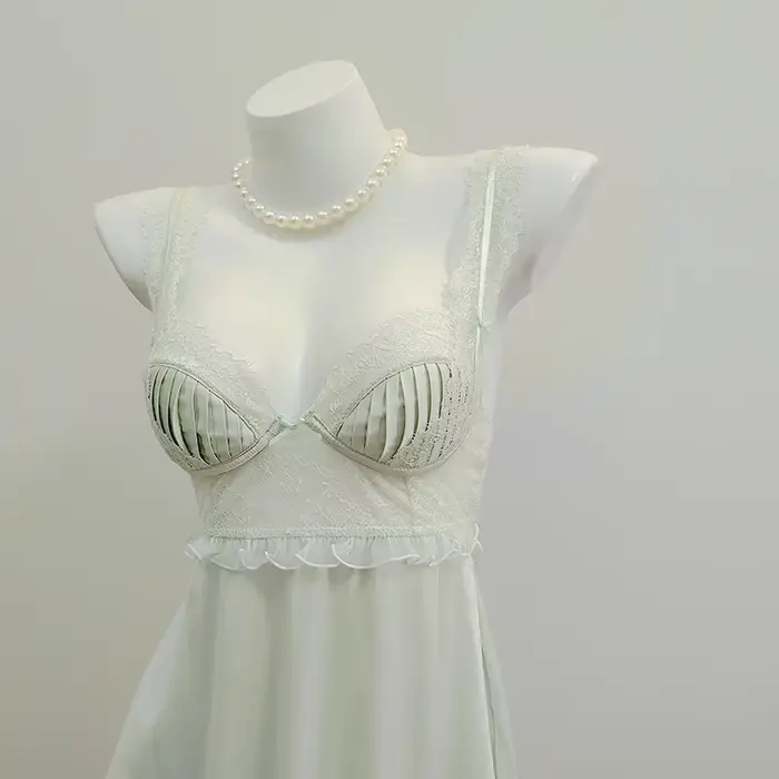 Chemise de nuit en polyester et élasthanne avec dentelle sexy pour femmes, idéale pour dormir et occasions spéciales ```