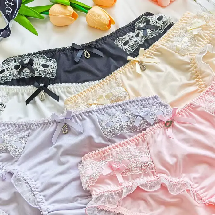 Culotte Douce Lait Soie Féerique Fleur Motif Volants Princesse Style Élégant Femme Occasions Spéciales