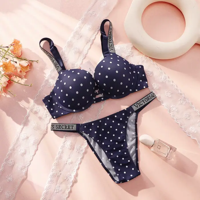 Victoria Secret – push-up podprsenka a nohavičky z čipky s bodkami pre ženy