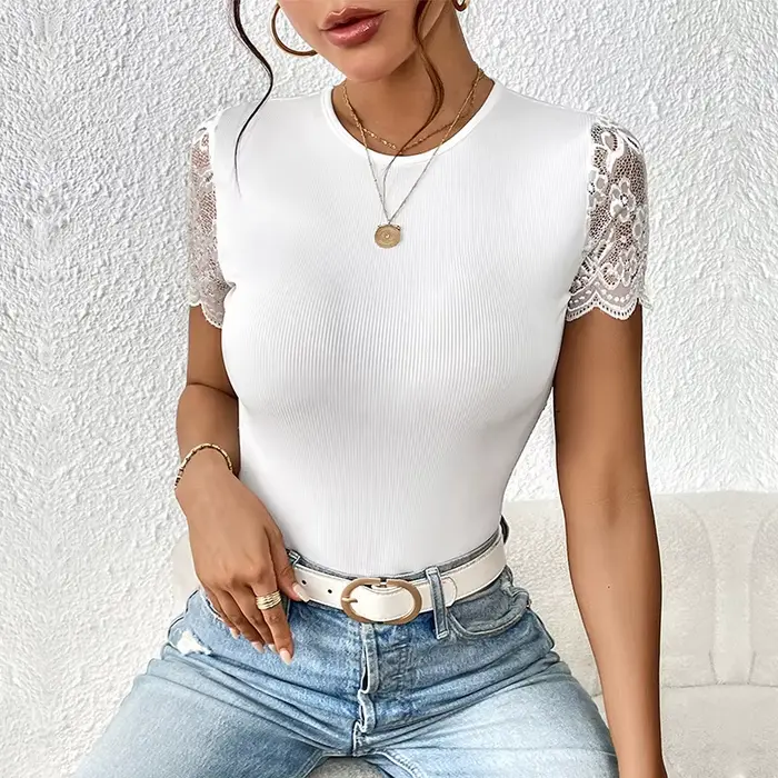 Sexy ženské body z polyesteru a elastanu čipky pre ženy, vybavené a pohodlné, ideálne pre večierky a špeciálne príležitosti