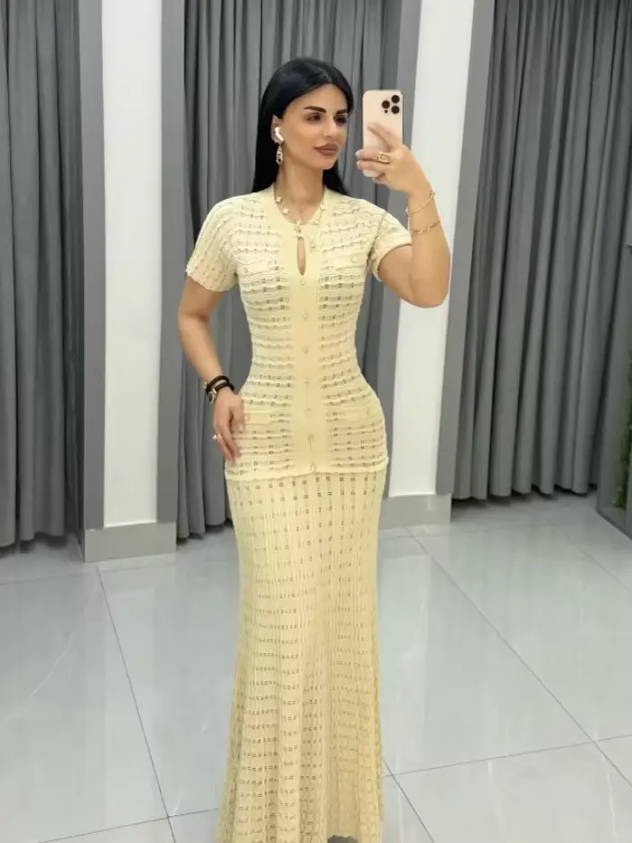 Robe midi vintage texturée à sequins, manches courtes, boutonnée sur le devant, ourlet plissé, pour 
