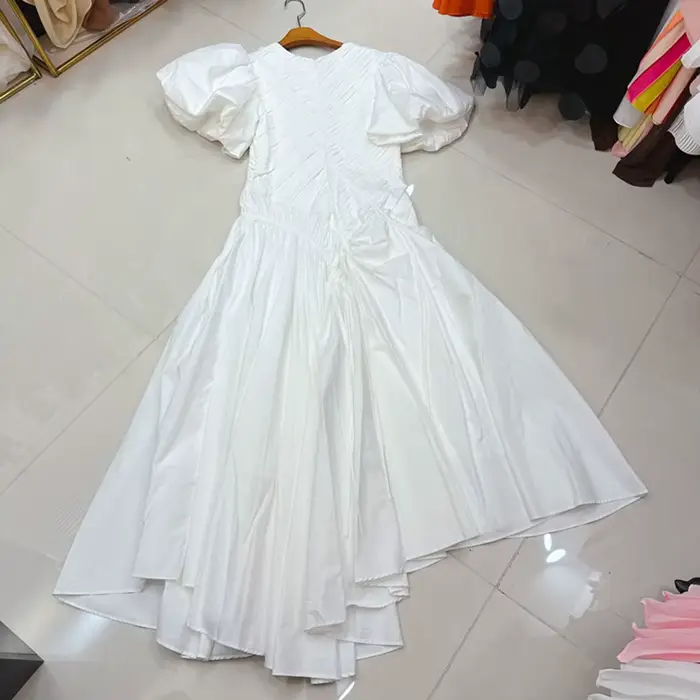 TWOTWINSTYLE jednofarebné šaty pre ženy s okrúhlym výstrihom