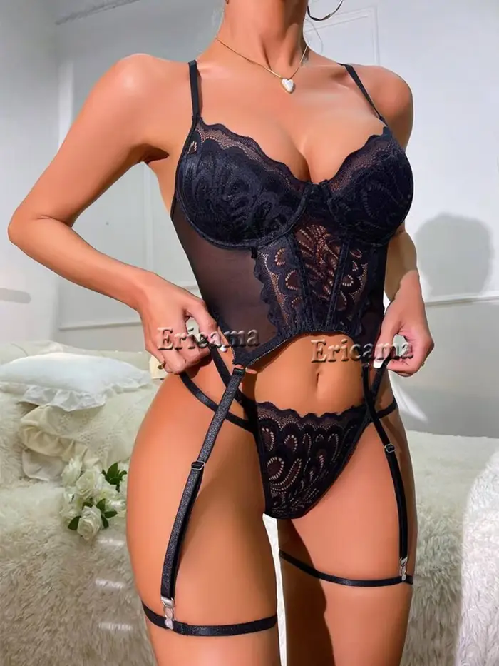 Čipka spodná bielizeň set 7.0 s ozdobným lukom, dutá podprsenka s popruhmi, tangá, podväzkový pás, sexy spodná bielizeň pre ženy