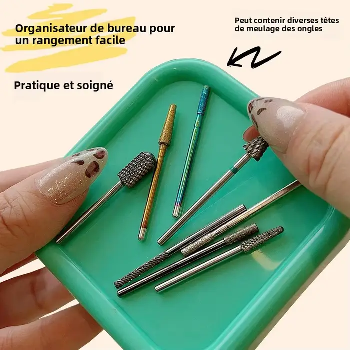 Magnetický organizér na nechtové nástroje