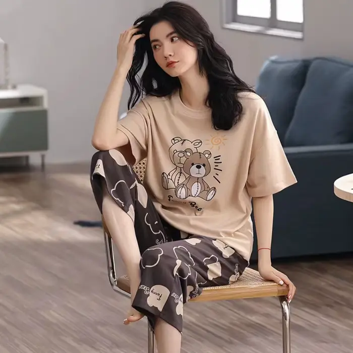 Dámske pyžamo letné dvojdielne s karikatúrami krátke rukávy nohavice teľa polyester elastan pre ženy špeciálne príležitosti