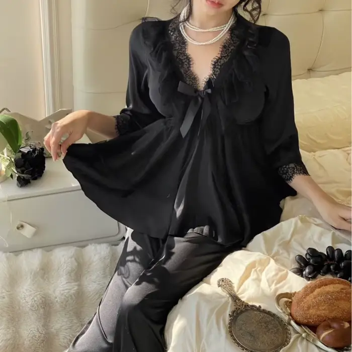 Pyjama de Soie Glaciale pour Femmes Style Mignon Longues Manches V Col Pantalon Cheville Printemps Été Occasions Spéciales