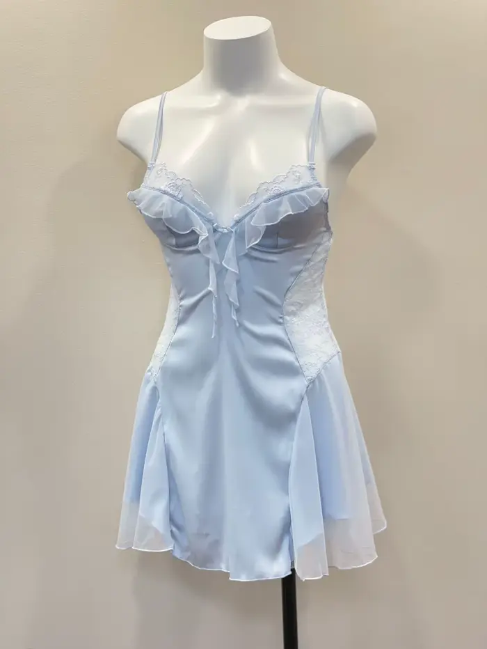 Chemise de nuit en polyester et dentelle bleu clair sexy sans manches pour femmes, pour les nuits chaudes et les soirées romantiques