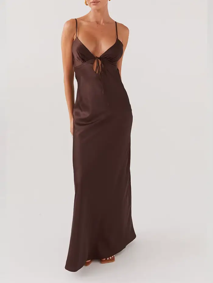Dlhé camisole šaty s odhaleným chrbtom pre ženy
