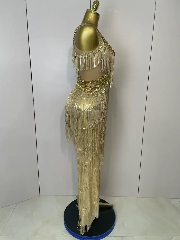 Combinaison Femme Avec Jambes Larges Ornementées Et Décoration Luxe Pour Sorties Nuit Club Occasions Spéciales ```