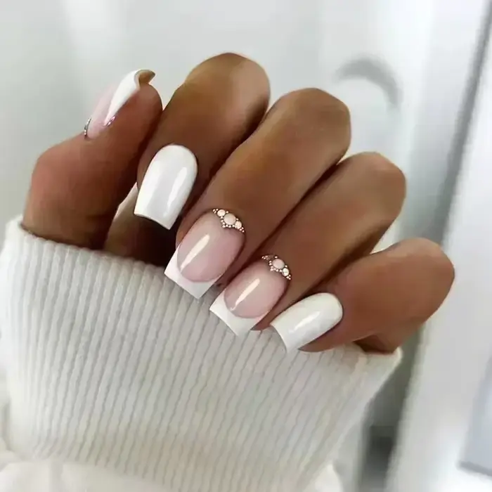 Faux ongles jaunes simples press-on design français style maritime 24 pièces pour nail art professionnel et débutants
