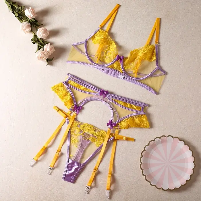 Ensemble intime féminin à broderie florale transparente pour femmes, lingerie sexy et romantique pour occasions spéciales