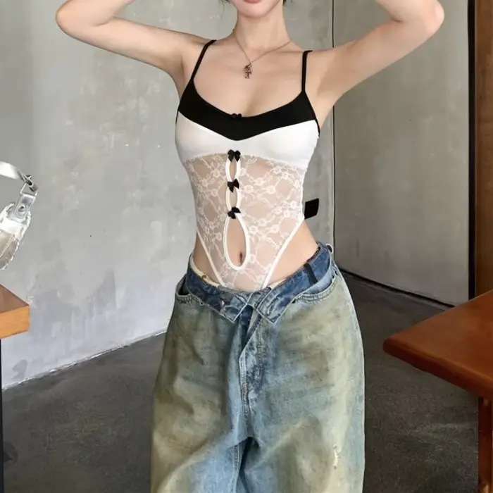 Biele čipkované body pre ženy