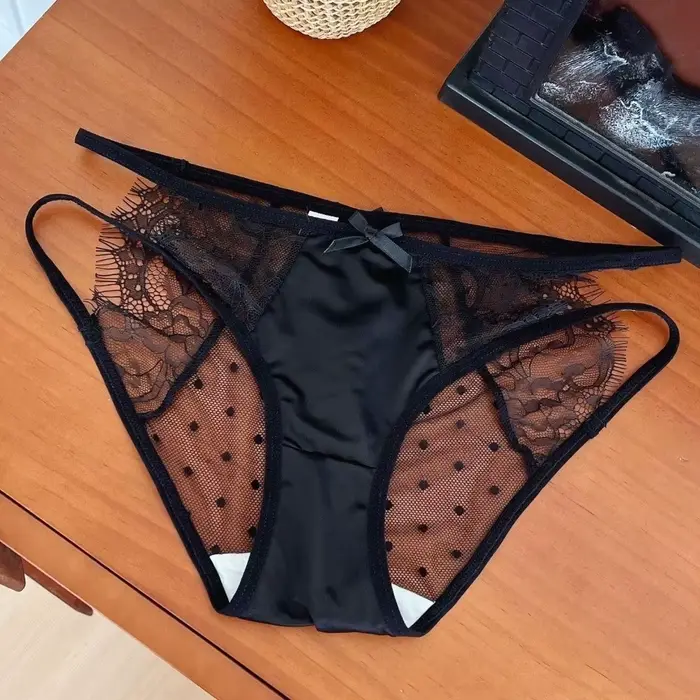 Krátke nohavičky pre ženy z polyesteru s elegantnou a pohodlnou čipkou pre každú príležitosť