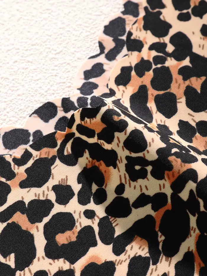 Sada 5 tangá veľkosť V s leopardím potlačou a srdcom, bezšvíkové, neviditeľné, mäkké, priedušné, neutrálna farba zeme, pre ženy, každodenné použitie