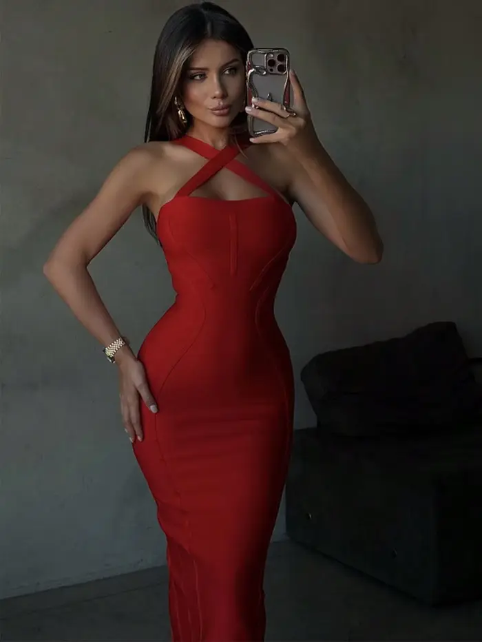 Sexi červené rebrované midi šaty s výstrihom pre ženy