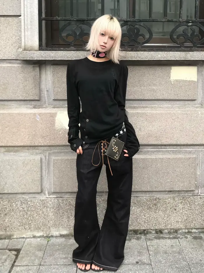 Genayooa gotické vintage tričko pre ženy s dlhými rukávmi gombík Y2k retro čierne grunge streetwear 2000s potlač