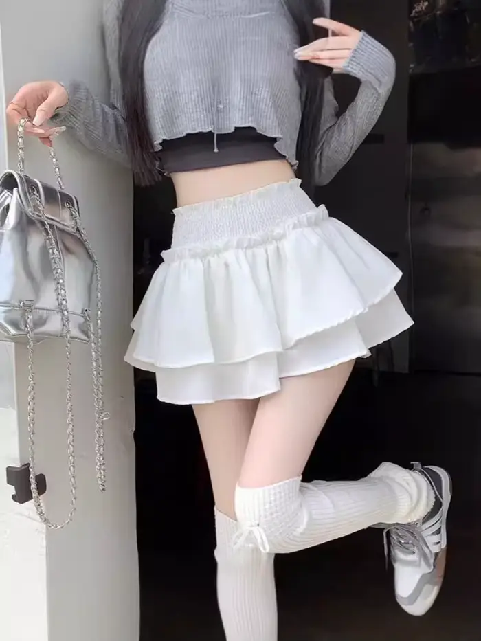 Roztomilá a sexy mini sukňa v štýle Balletcore