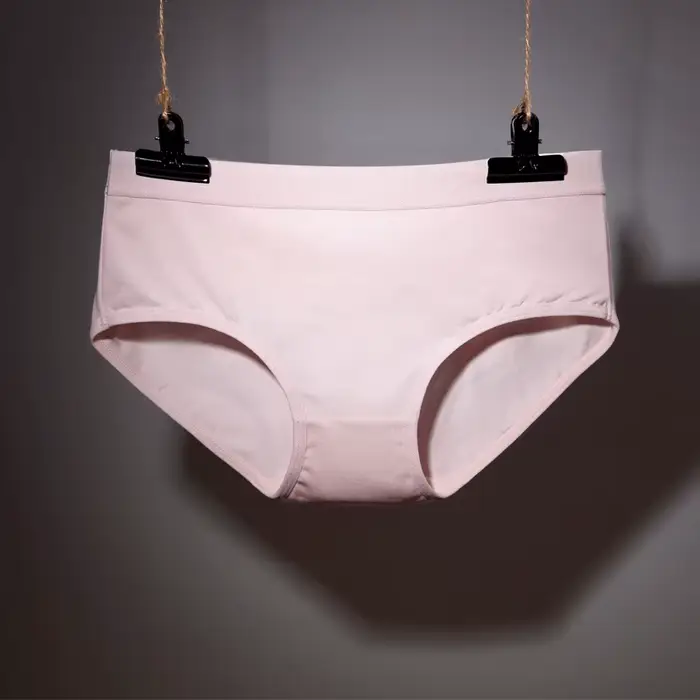 Culotte en coton et élasthanne Sweet. Bear pour femmes, culotte brève, taille moyenne, composition 95% coton, 5% élasthanne, confort absolu, pour toutes les occasions, cadeau idéal