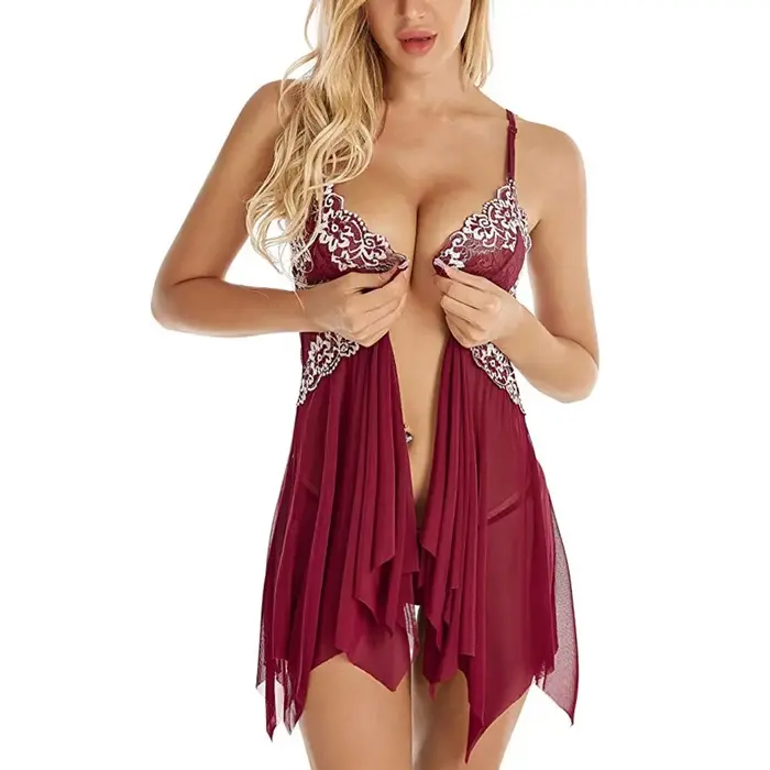 Sexy ženská polyesterová nočná košeľa s kvetinovou výšivkou a čipkou pre elegantné a romantické letné noci