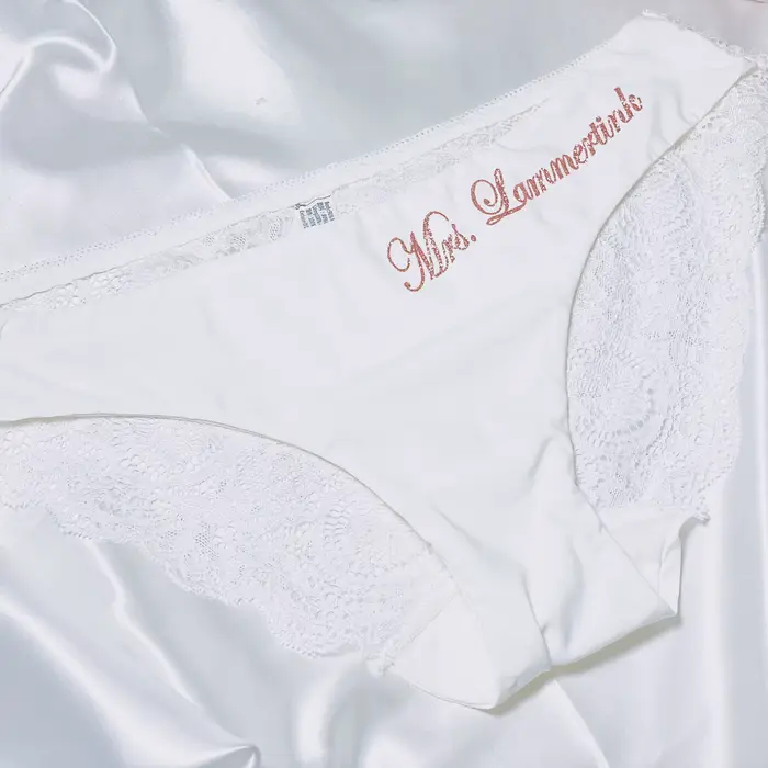 Culotte de mariée personnalisée avec nom, cadeau en dentelle, string, lingerie pour enterrement de vie de jeune fille, cadeaux pour demoiselles d'honneur, lingerie de mariage