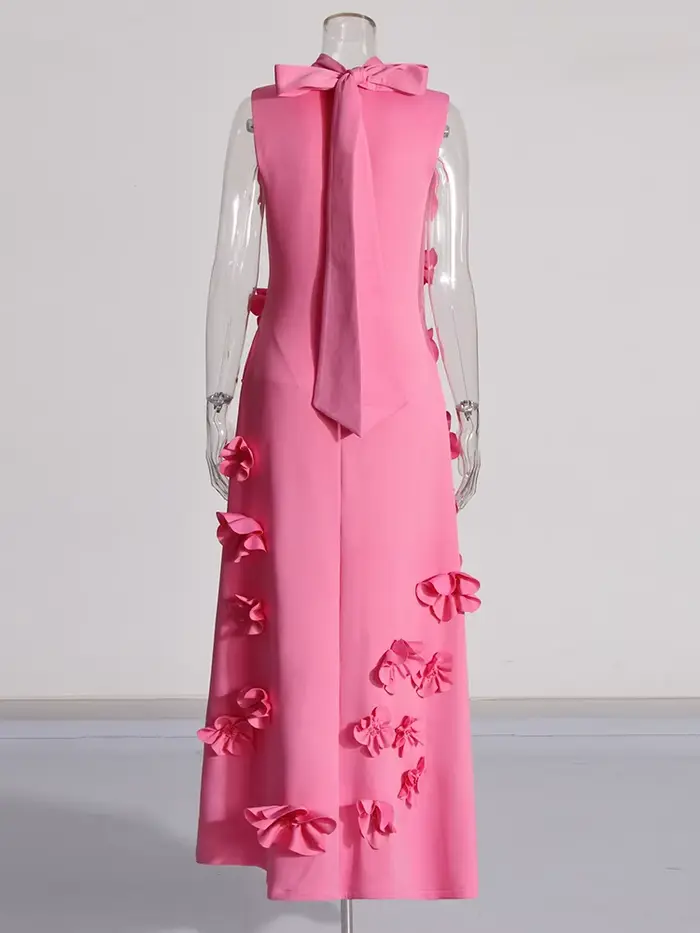 TWOTWINSTYLE – elegantné dlhé šaty s aplikáciami pre ženy