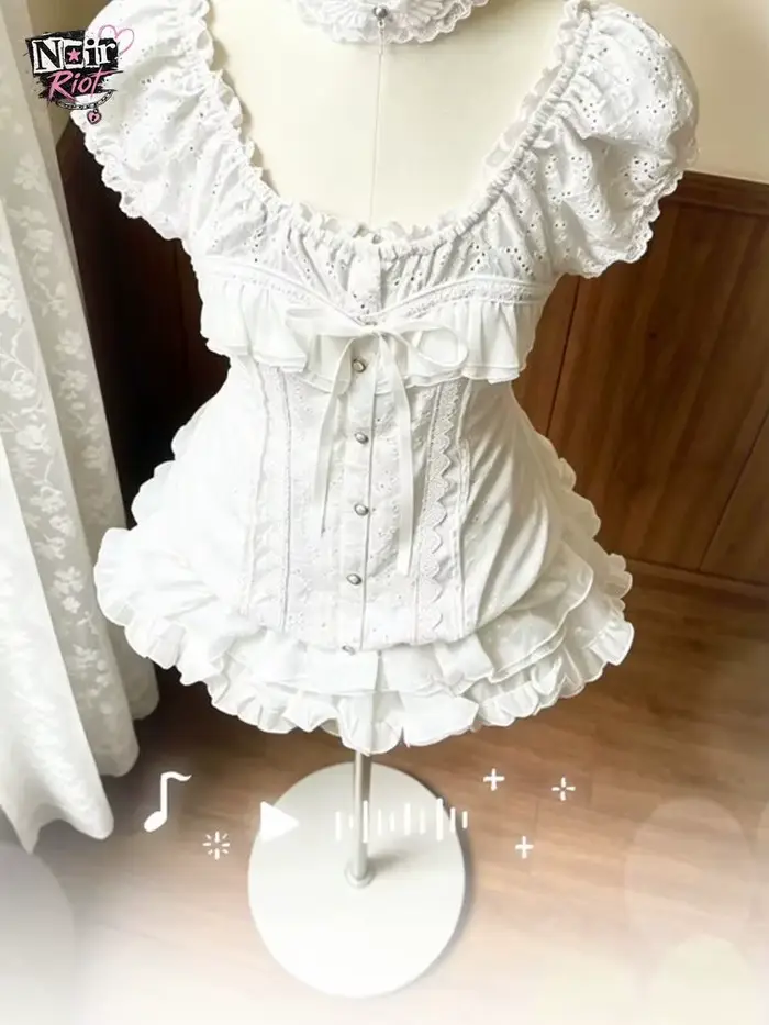 Dvojdielny set Sweet Lolita pre ženy: vypasovaná blúzka s nafúknutými rukávmi a čipkovanými volánmi + roztomilá a ležérna japonská mini-sukňa Kawaii