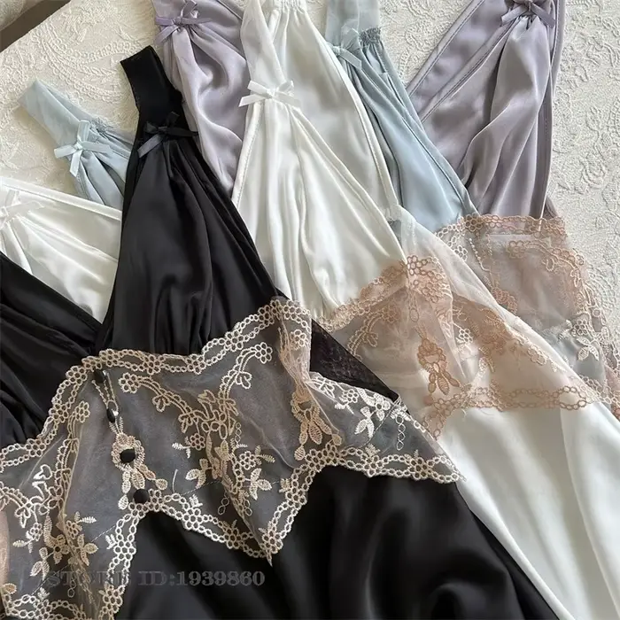 Dámska nočná košeľa z polyesteru a elastanu, sexy a elegantný strih, ideálna na spanie a špeciálne príležitosti
