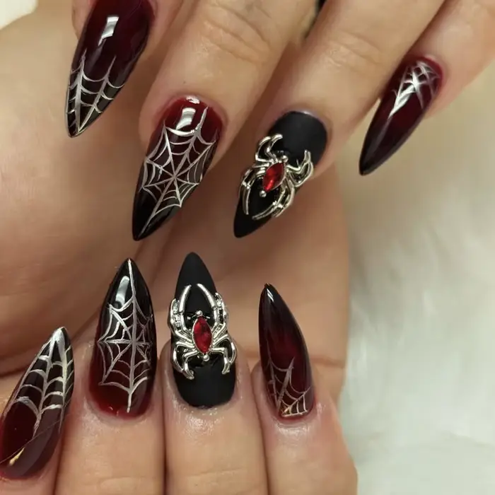 24 kusov strieborné pavúčie vzory ťažké kovové halloweenske nechty