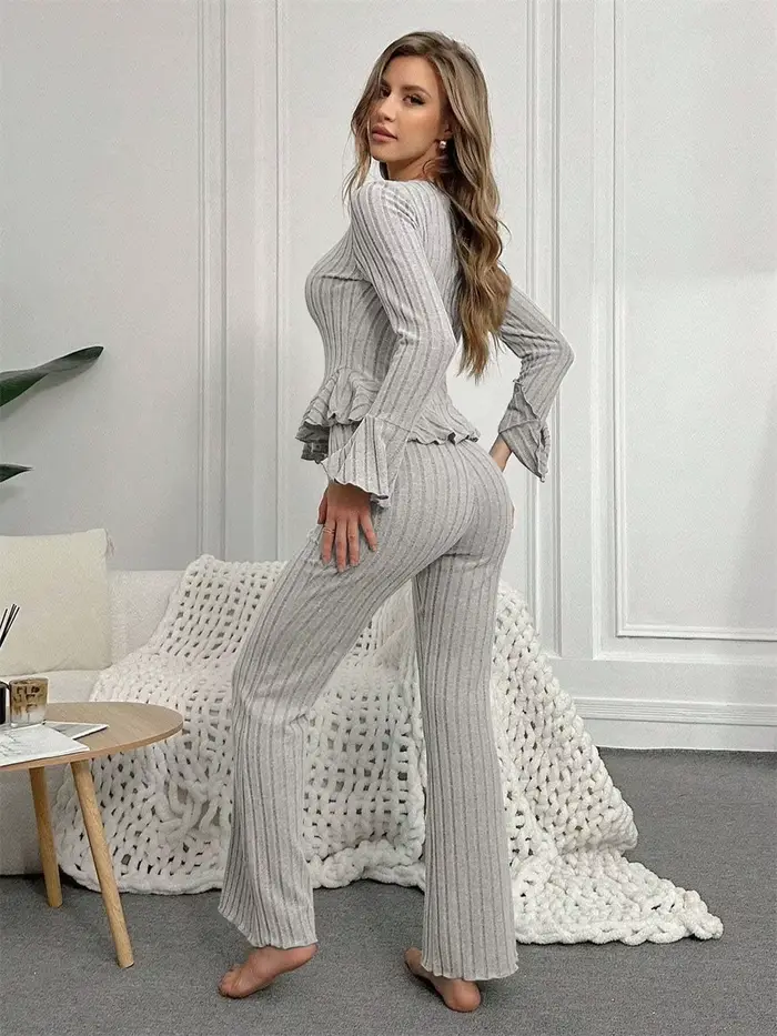Sexy rebrovaný pyžamový set pre ženy