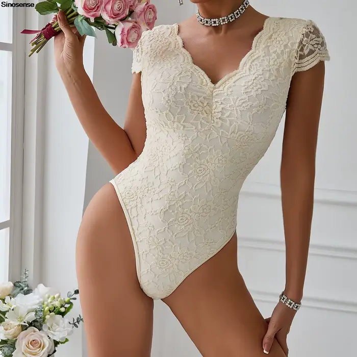 Dámske body Teddy s kontrastnou čipkou