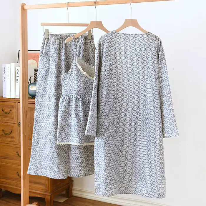 Dámske bavlnené pyžamo set, veľkosť M L XL, dlhý rukáv, výstrih, jemný potlač, pre jeseň, pohodlie a eleganciu