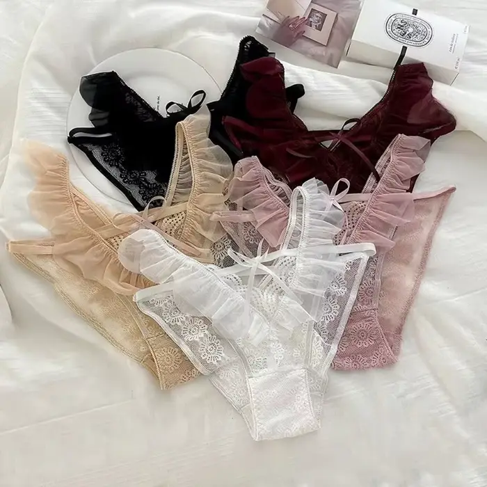 Culottes Triangle Sexy en Dentelle pour Femmes Lingerie Pure Désir Occasions Spéciales Légères et Confortables