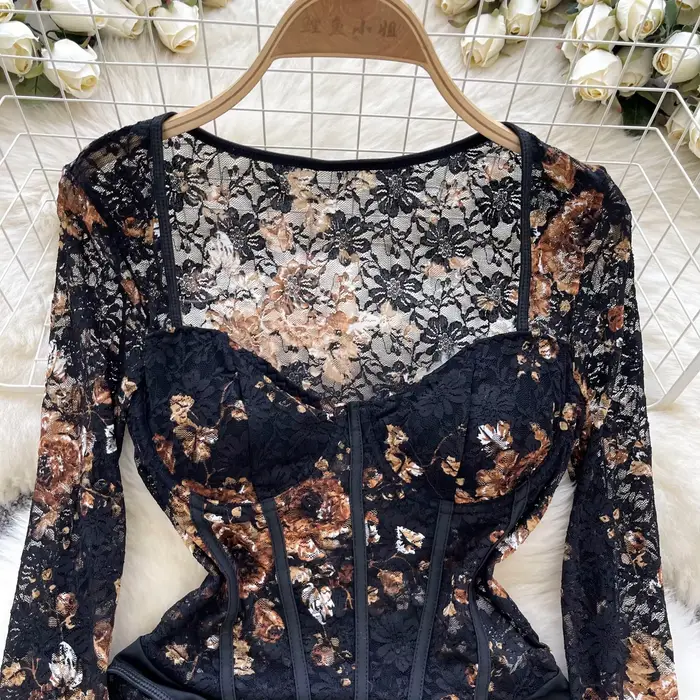 Sexy čipka kombinéza pre ženy, elegantné oblečenie, štvorcový golier, letné oblečenie, pláž, dovolenka, štýlový dizajn, polyester a bavlnený materiál, slim fit, klubový štýl, špeciálna príležitosť