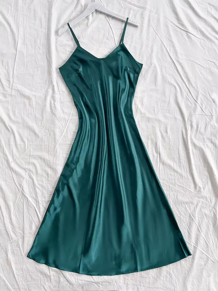 Elegantná nočná košeľa pre ženy