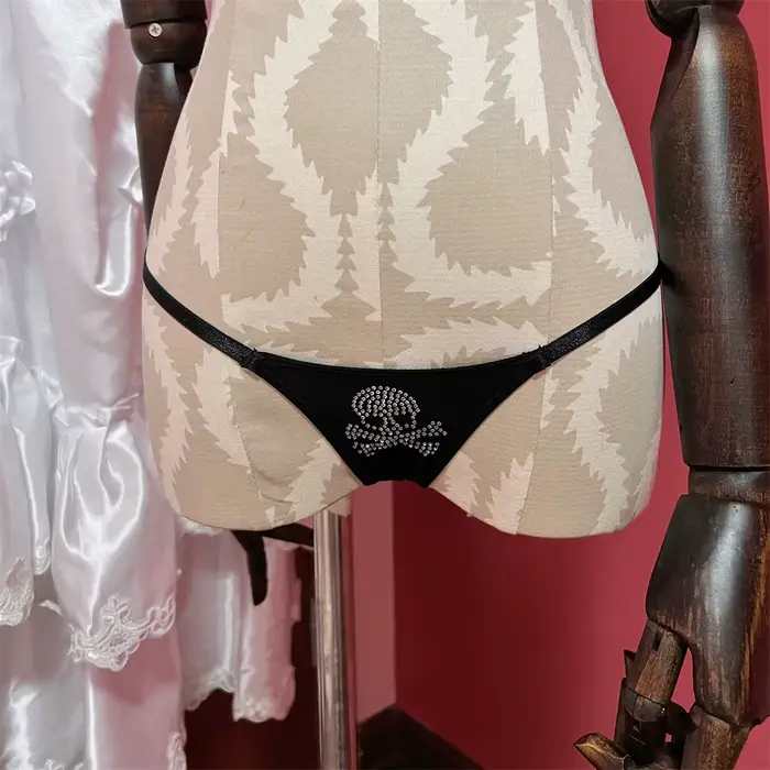 Gothique Punk foncé doux Cool Flash crâne Sexy string taille basse slips Tanga confort respirabilité à volants femmes t-back culotte