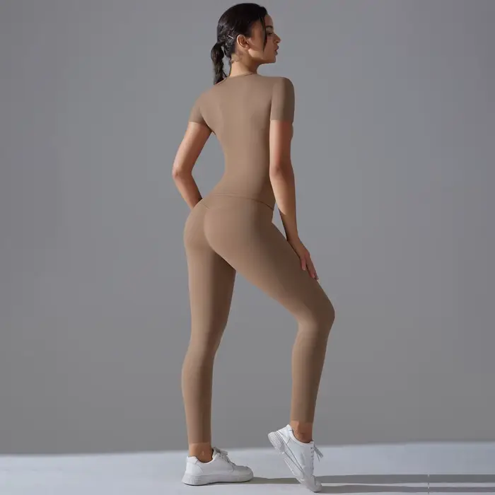 Štýlový moderný fitness jóga athleisure dámsky športový oblek pre jogu a fitness