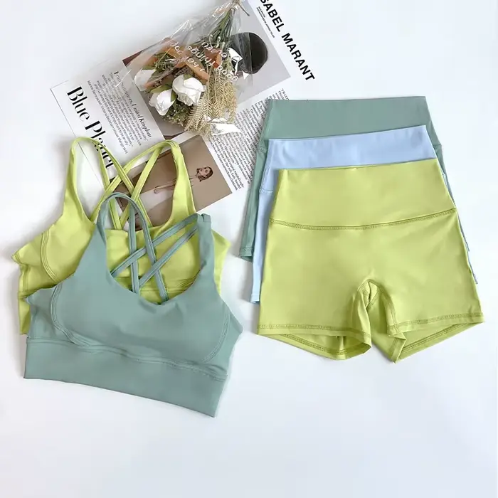 Ensemble de Yoga 2 pièces, sensation nue, vêtements d'entraînement pour femmes, Shorts de Yoga taill
