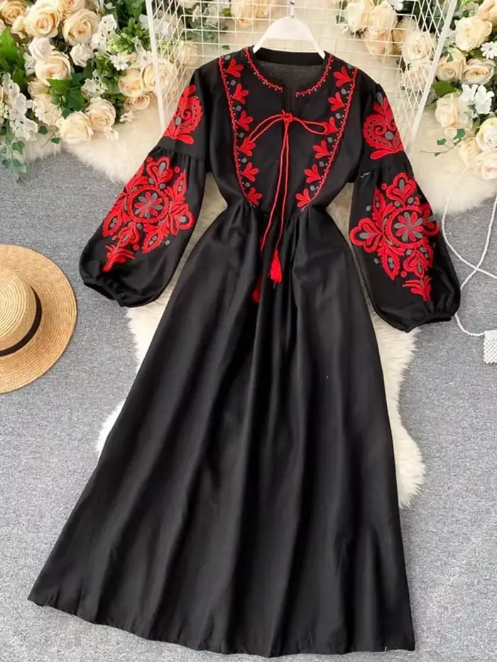 Bohemian vyšívané šaty s lucernou rukávmi pre ženy, elegantné a všestranné, ideálne pre špeciálne príležitosti a každodenný život