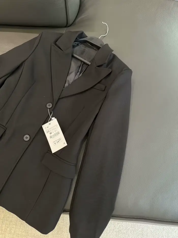 ZW série épaule rembourré coupe ajustée veste de costume pour les femmes ETJ 2025 nouvelle Collectio