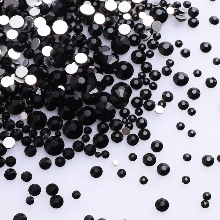 1440 kusov mix veľkostí sklenené ploché kamienky trblietky kryštál AB okrúhly diamant bez korekčného lepidla na kameň pre