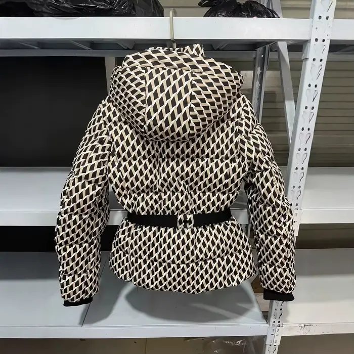 Ensemble de deux pièces en polyester pour femmes, style safari, pantalons cargo et parka robuste pour accueils et sorties automnales