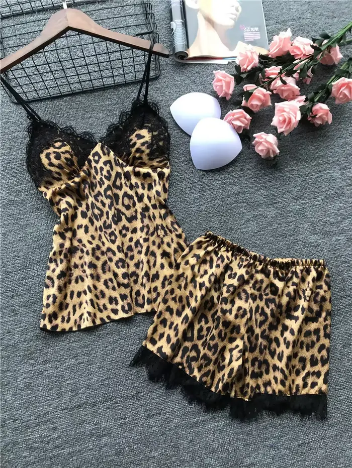 Sexi leopardí pyžamový set pre ženy