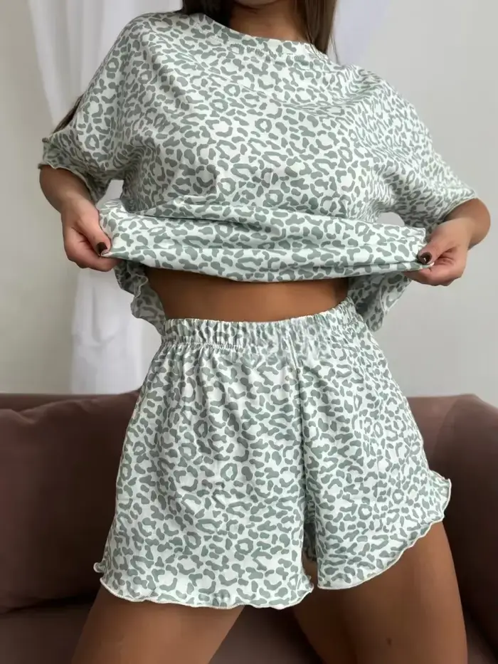 Pyjama léopard pour femmes, décontracté, courte manche, léger, pour la maison, détente, occasions spéciales, automne