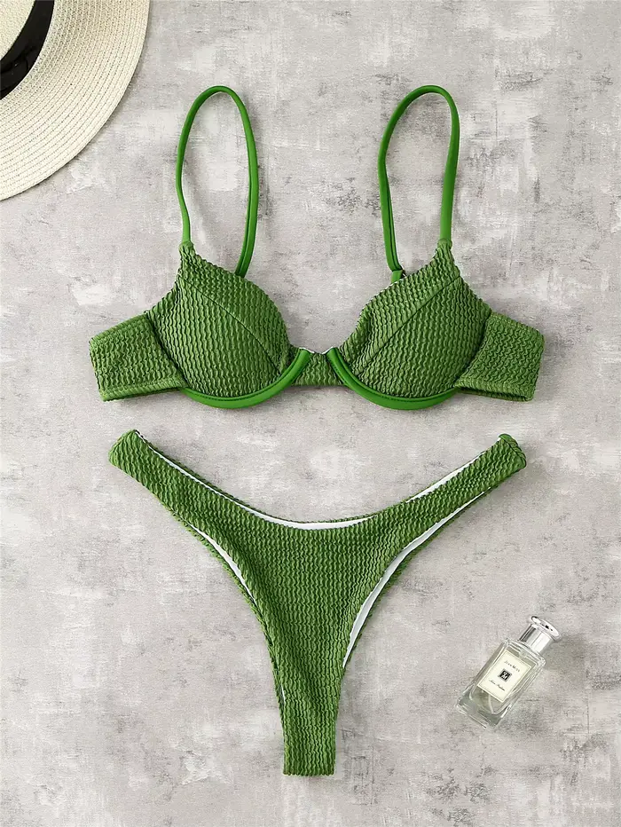 Maillot de bain sexy à armatures 2026 pour femme, blanc et noir, push-up, côtelé, micro, brésilien, plissé, string, pour la plage