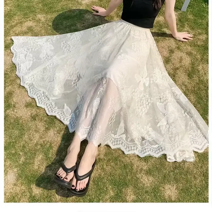 Elegantná čipkovaná sukňa pre ženy