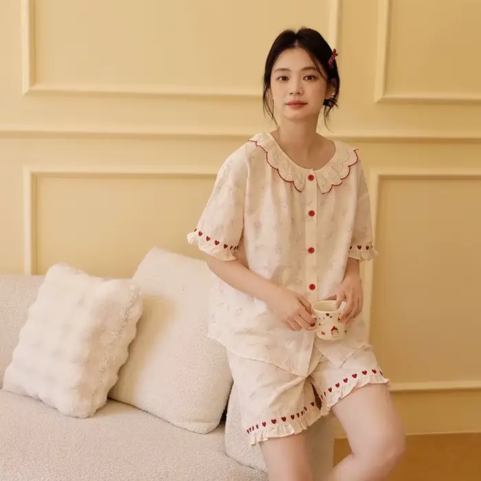 Adorable ensemble de pyjama orné de cœurs rouges |   Gaze 100% coton pour femmes |   Ensemble de vêt